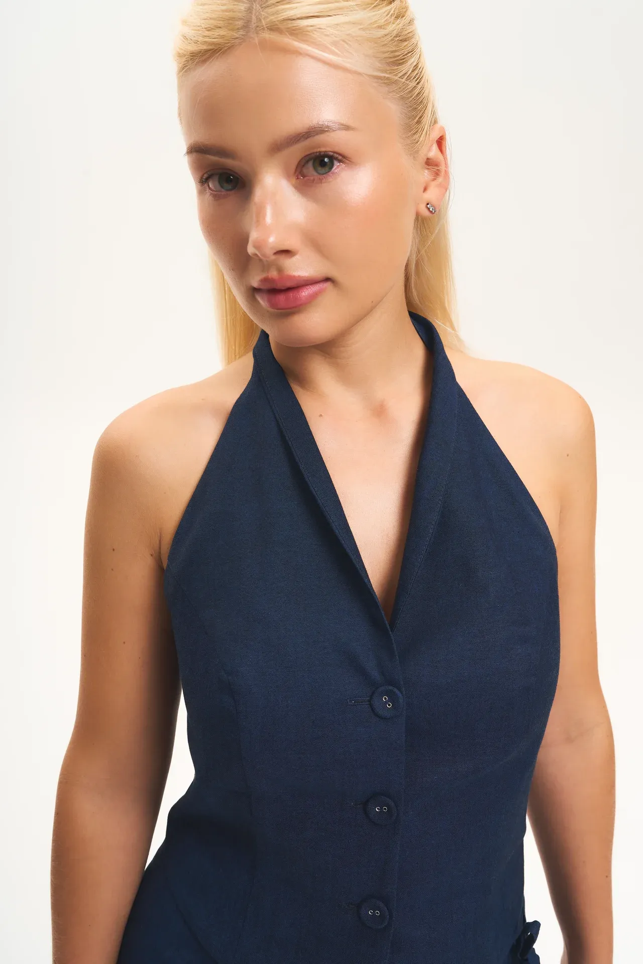 Жилетка з деніму у вінтажному стилі